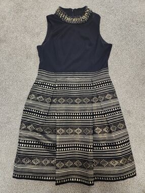 Vince Camuto Sleeveless Black and Gold Patterned Fit-and-Flare Dress Size 10
